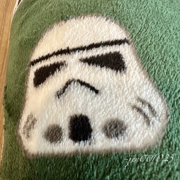 Star Wars Christmas Blanket Vader & Stormtroopers Santa Hat 5x6 ft - The Big One - Picture 8 of 9